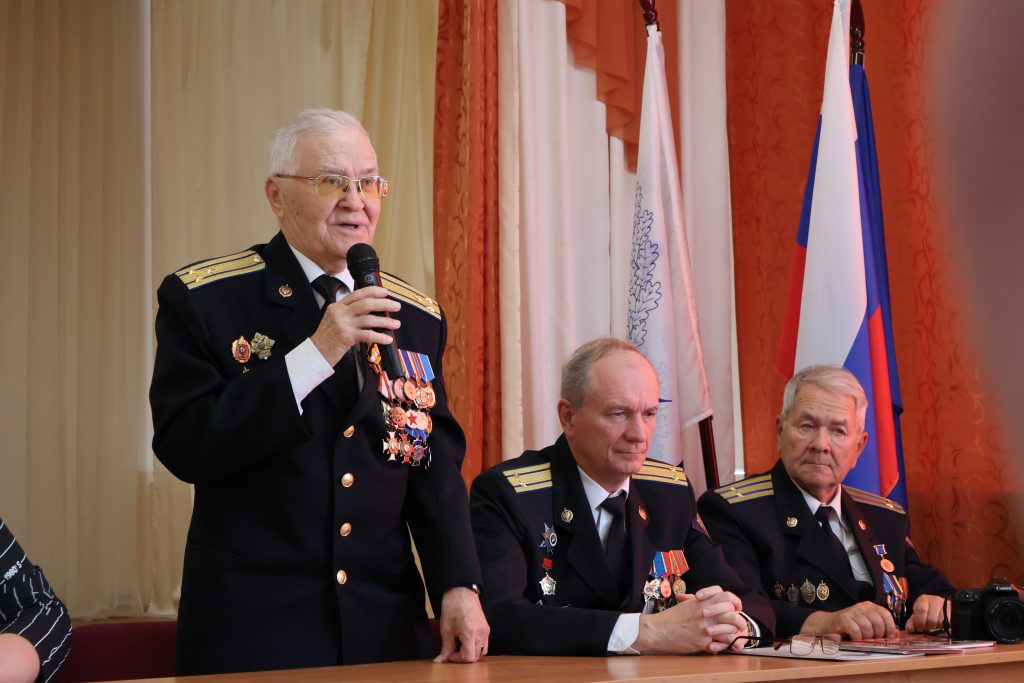 Кинолекторий «За Отечество вести незримый бой»